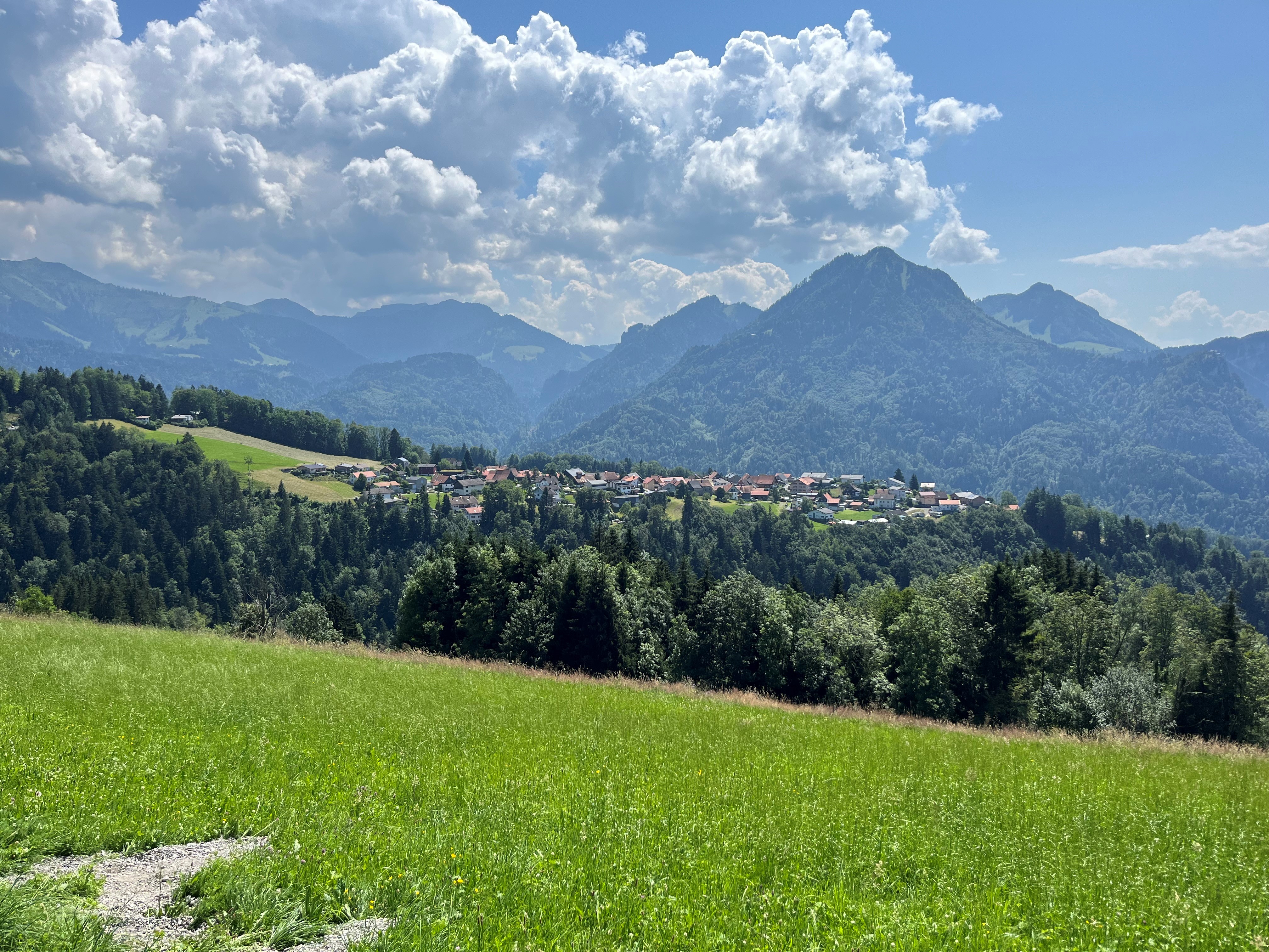 Panorama der Landschaft bei der Ferienstube Dornbirn Kehlegg